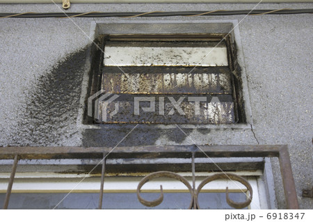 油汚れの換気扇 油汚れの換気扇 6918347