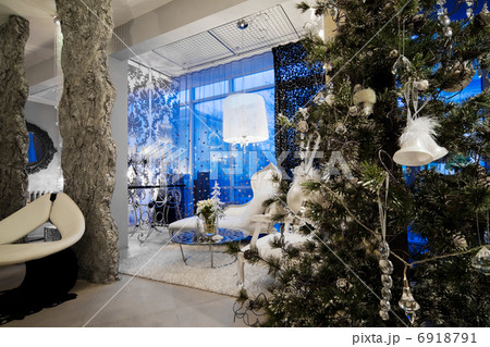 Christmas tree 6918791