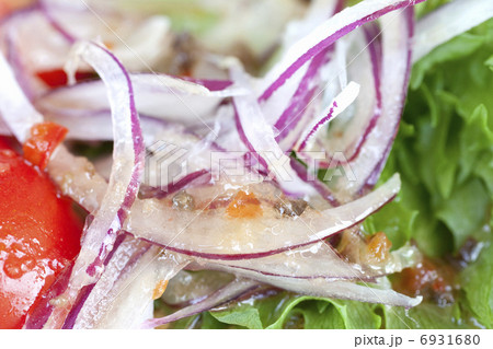 野菜サラダの朝食 6931680