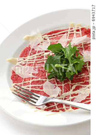 ビーフカルパッチョ 6943717