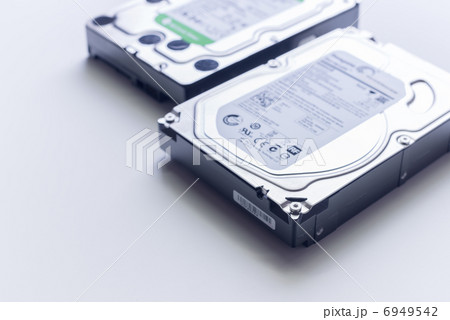 2台のハードディスク 6949542
