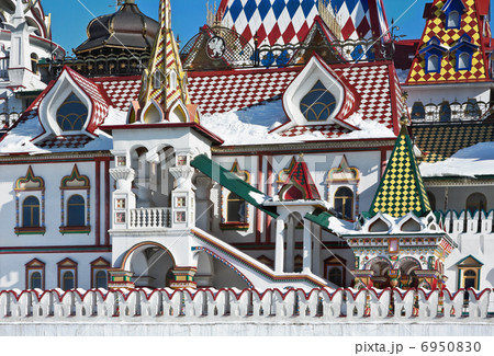 white stone house Izmailovo Kremlin in Moscow 6950830