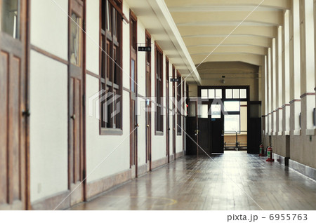 豊郷小学校 6955763
