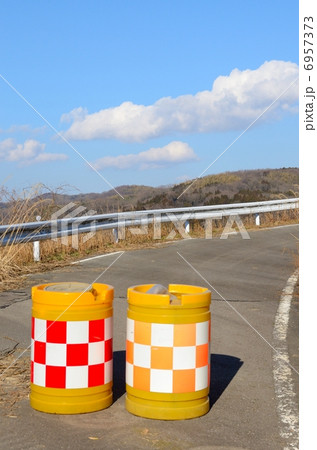 この先進入禁止【縦】 6957373