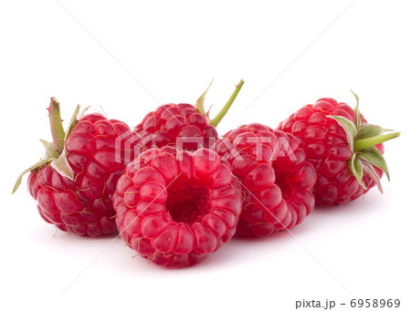 Ripe raspberries Ripe raspberries 6958969