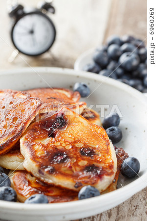 Blueberry pancakes 6960269