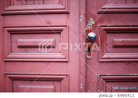 old door 6960411