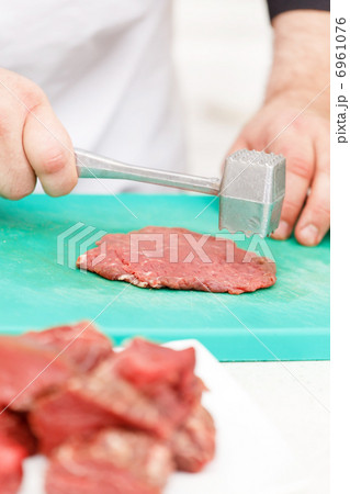 Chef at work Chef at work 6961076