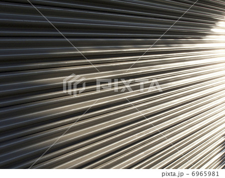 閉まったシャッター 6965981