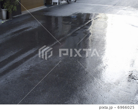 打ち水 6966025