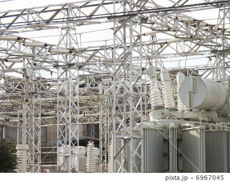 工場の変電システム 6967045