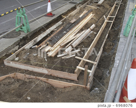 歩道の工事 歩道の工事 6968076