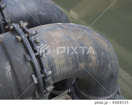 取水管のジョイント 6968535