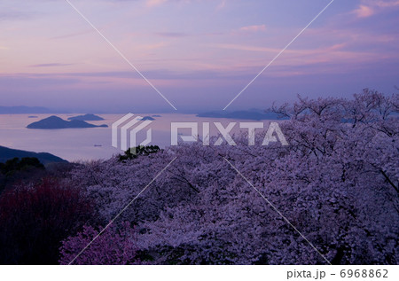 夕暮れの紫雲出山 夕暮れの紫雲出山 6968862
