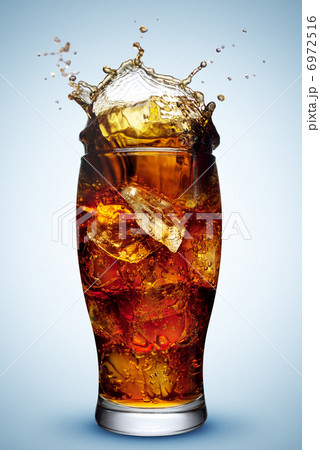Cola splash isolated 6972516