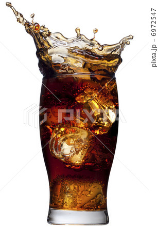 Cola splashing Cola splashing 6972547