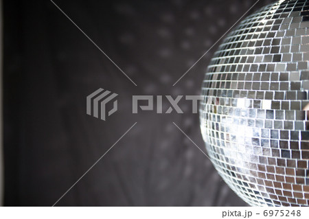 Shiny large disco ball 6975248