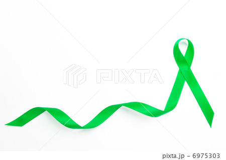Green awareness ribbon with trail 6975303