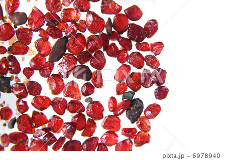pyrope garnet minerals 6978940