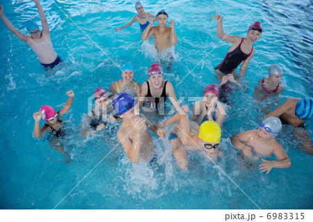 happy children group at swimming pool happy children group at swimming pool 6983315