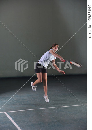 tennis girl 6983640