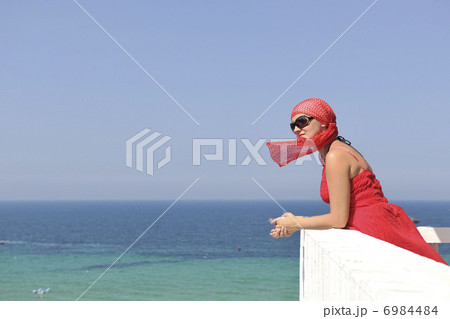 woman travel fashion woman travel fashion 6984484