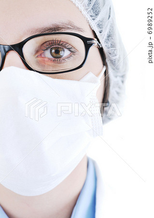 woman doctor face 6989252