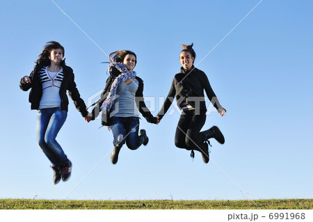 group of teens have fun outdoor group of teens have fun outdoor 6991968