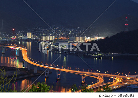 広島市　黄金山（おうごんざん）からの夜景 6993693