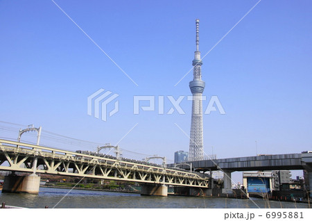4月 建物・ランドマーク180東京スカイツリーと乗り物 4月 建物・ランドマーク180東京スカイツリーと乗り物 6995881
