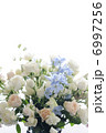 バラ、デルフィニウムのフラワーアレンジ 6997256