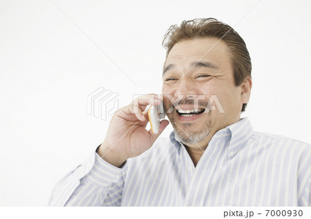 携帯電話と男性 7000930