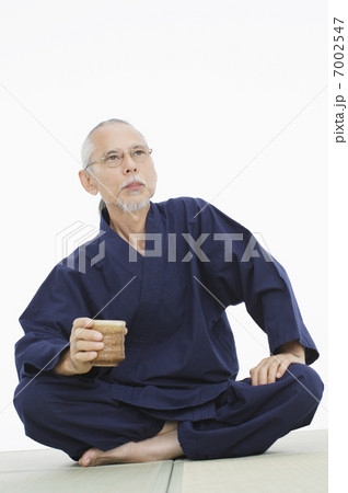 作務衣姿のシニア男性 7002547