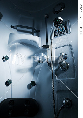 modern bathroom modern bathroom 7007067