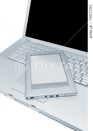 laptop and e-book 7007281