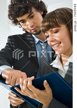 Discussion of business plan 7008488