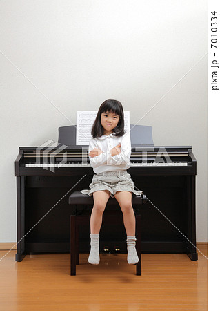 ピアノレッスン 7010334