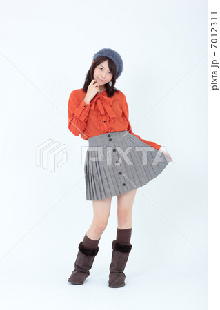 若い女性 ファッション 若い女性 ファッション 7012311