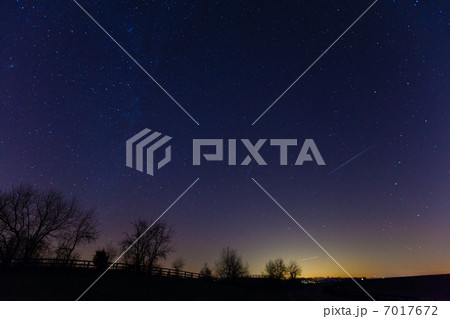Meteor shower 7017672