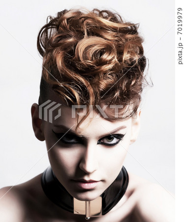 Subculture. Face of Glamorous Trendy Brunette. Expression 7019979