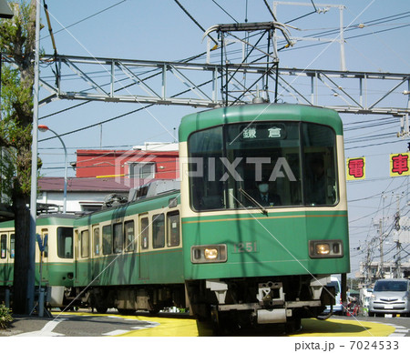江ノ電　腰越駅付近 7024533