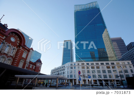 JPタワー・キッテと東京駅丸の内駅舎南口 7031873