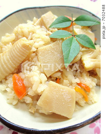 春の味覚のたけのこごはん 春の味覚のたけのこごはん 7032488