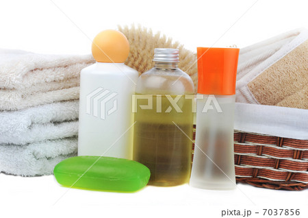 many towels and accessories to bathing many towels and accessories to bathing 7037856