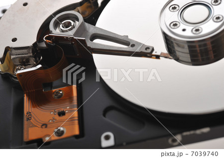 hard disk close up 7039740
