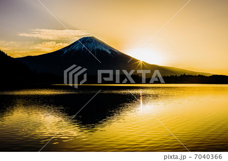 田貫湖からみた富士山　 7040366