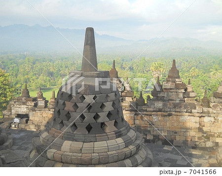 ボロブドゥール ストゥーパ ボロブドゥール ストゥーパ 7041566