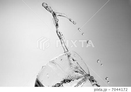 water splashing water splashing 7044172