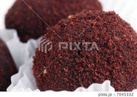 chocolate cakes 7045332