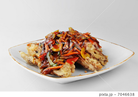 chicken with red sauce chicken with red sauce 7046638